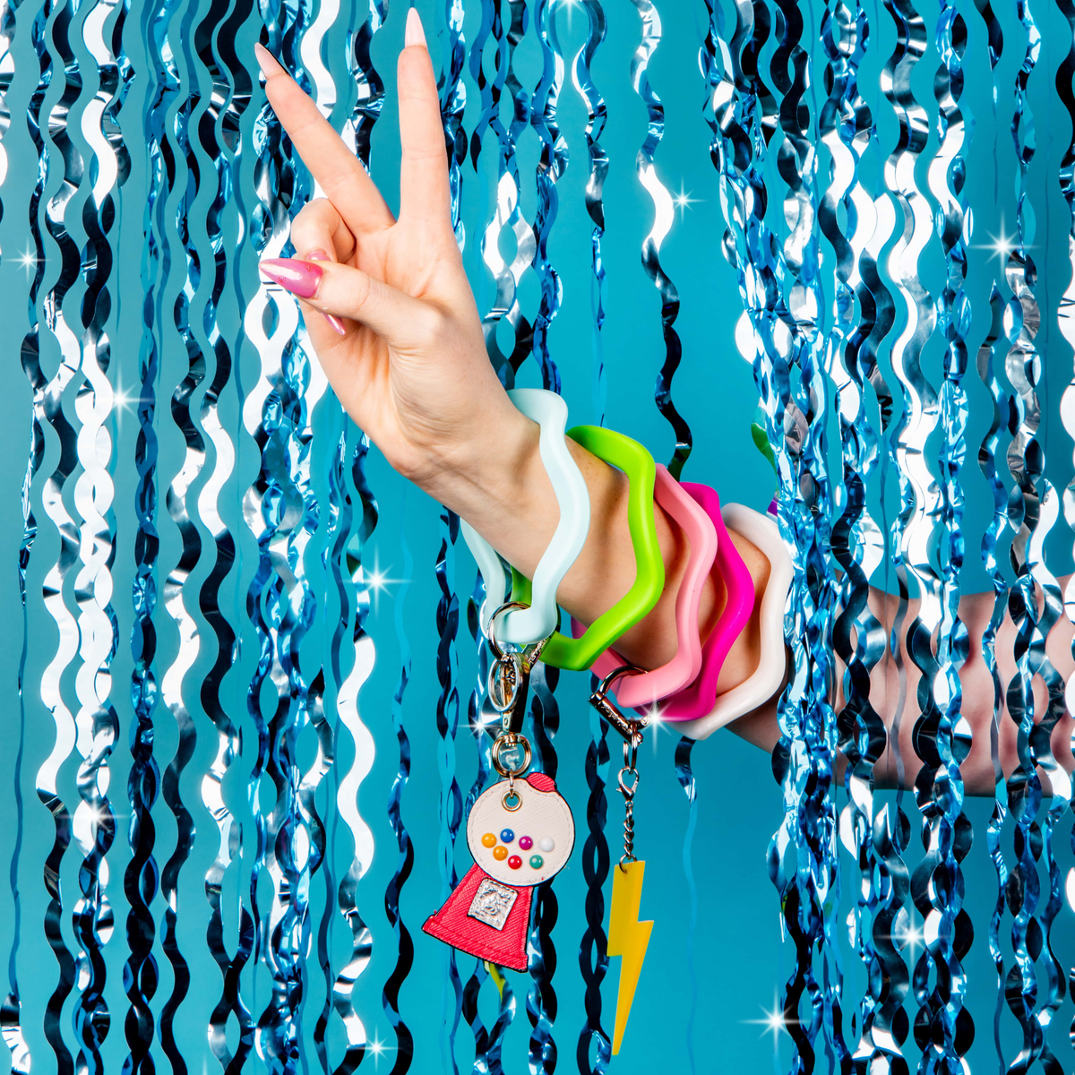 Wavy Bracelet Key Ring: Gold / Wavy - Pearl