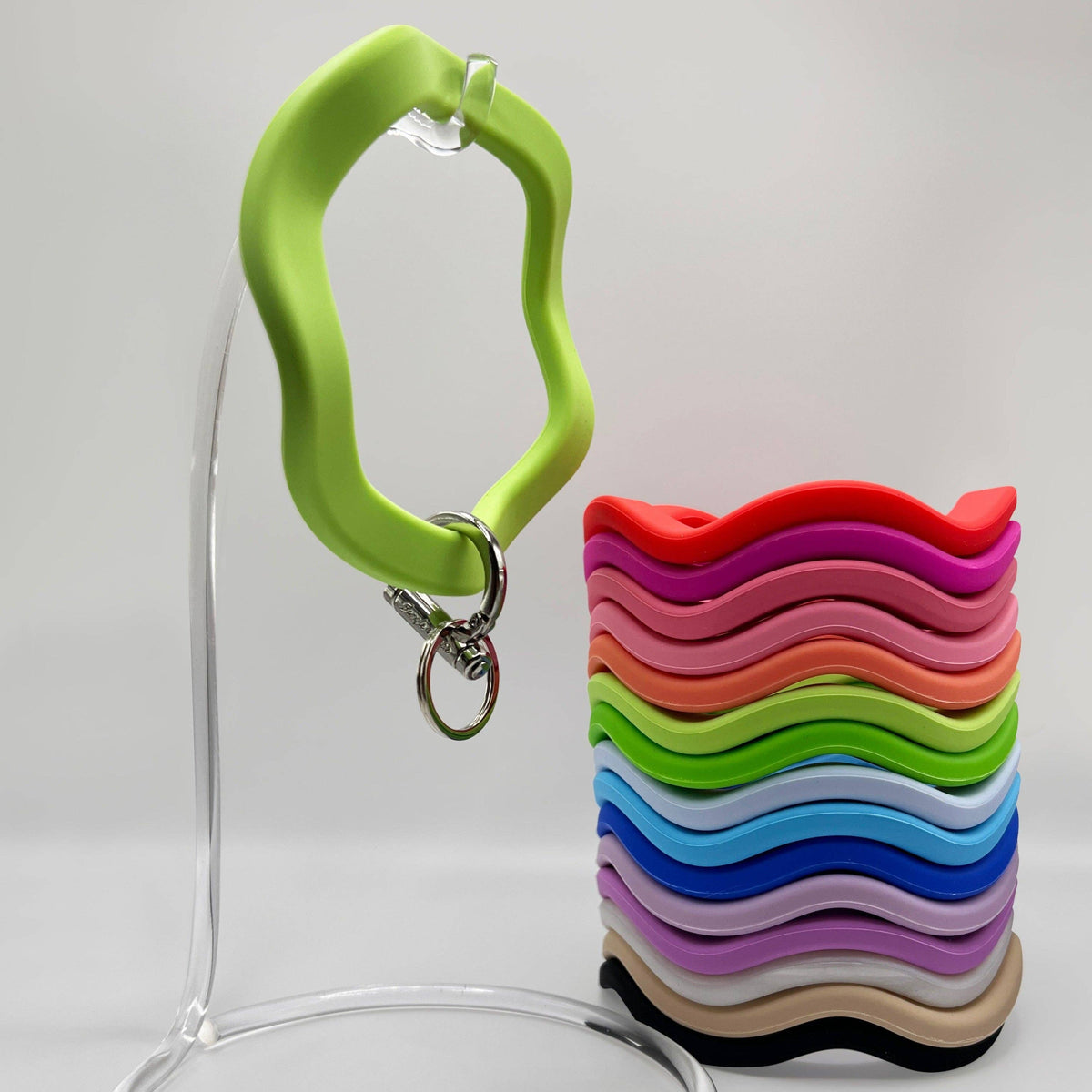 Wavy Bracelet Key Ring: Gold / Wavy - Pastel Lilac